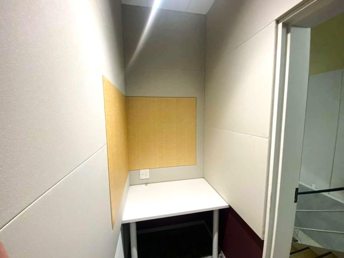 東京都 シェアオフィス 吸音工事