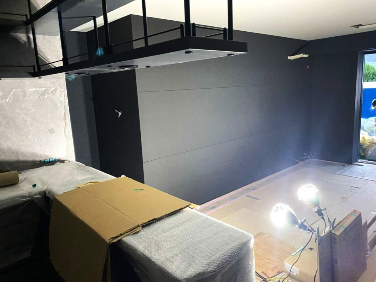 大阪府 大阪市 個人邸　防音室壁仕上げファインヴェール工事